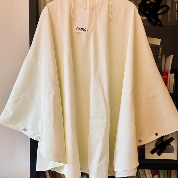 RAINS cape/ poncho - Picture 2 of 6